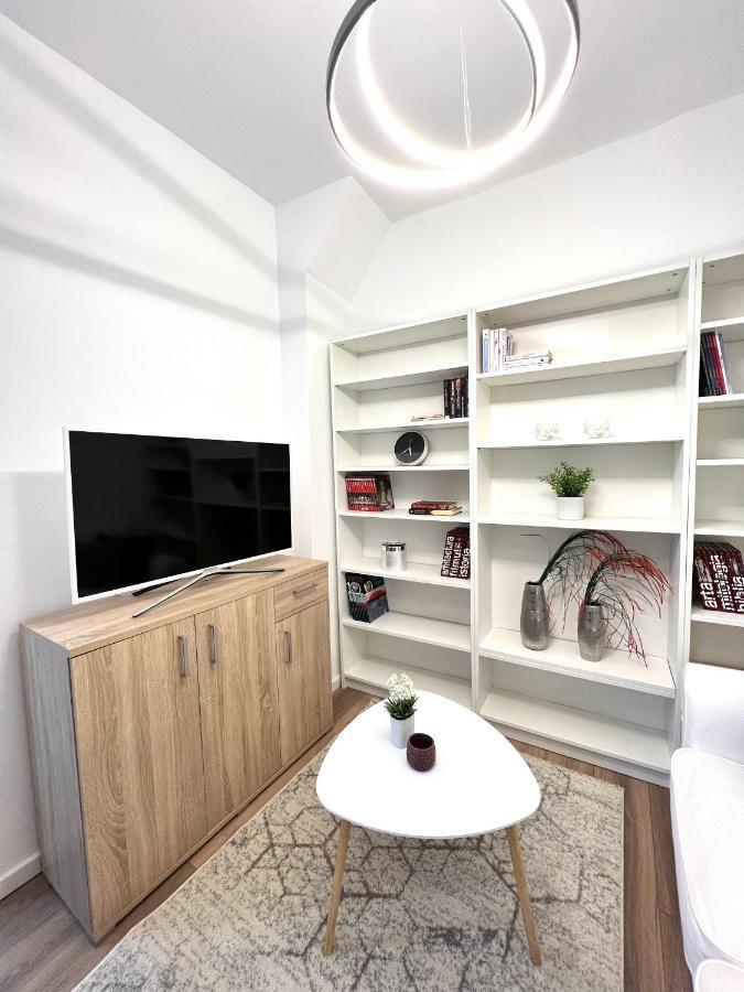 Hot Spot - Apartment - Sanador Victoriei Bukarest Kültér fotó