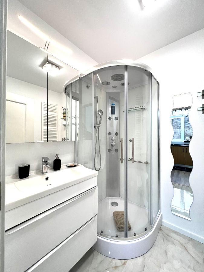 Hot Spot - Apartment - Sanador Victoriei Bukarest Kültér fotó