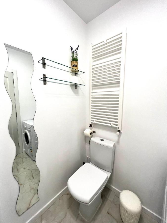 Hot Spot - Apartment - Sanador Victoriei Bukarest Kültér fotó
